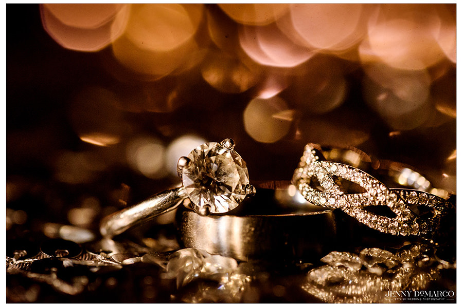A close up detail of the wedding rings.