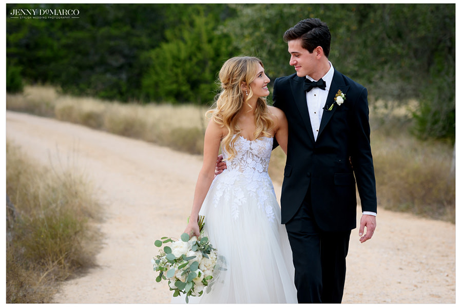 beautiful wedding in the heart of hill country