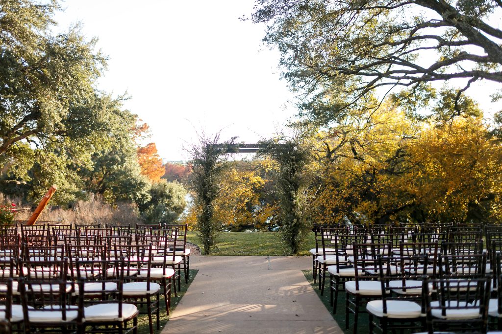 Fall Ceremony facing the lake at Four Seasons