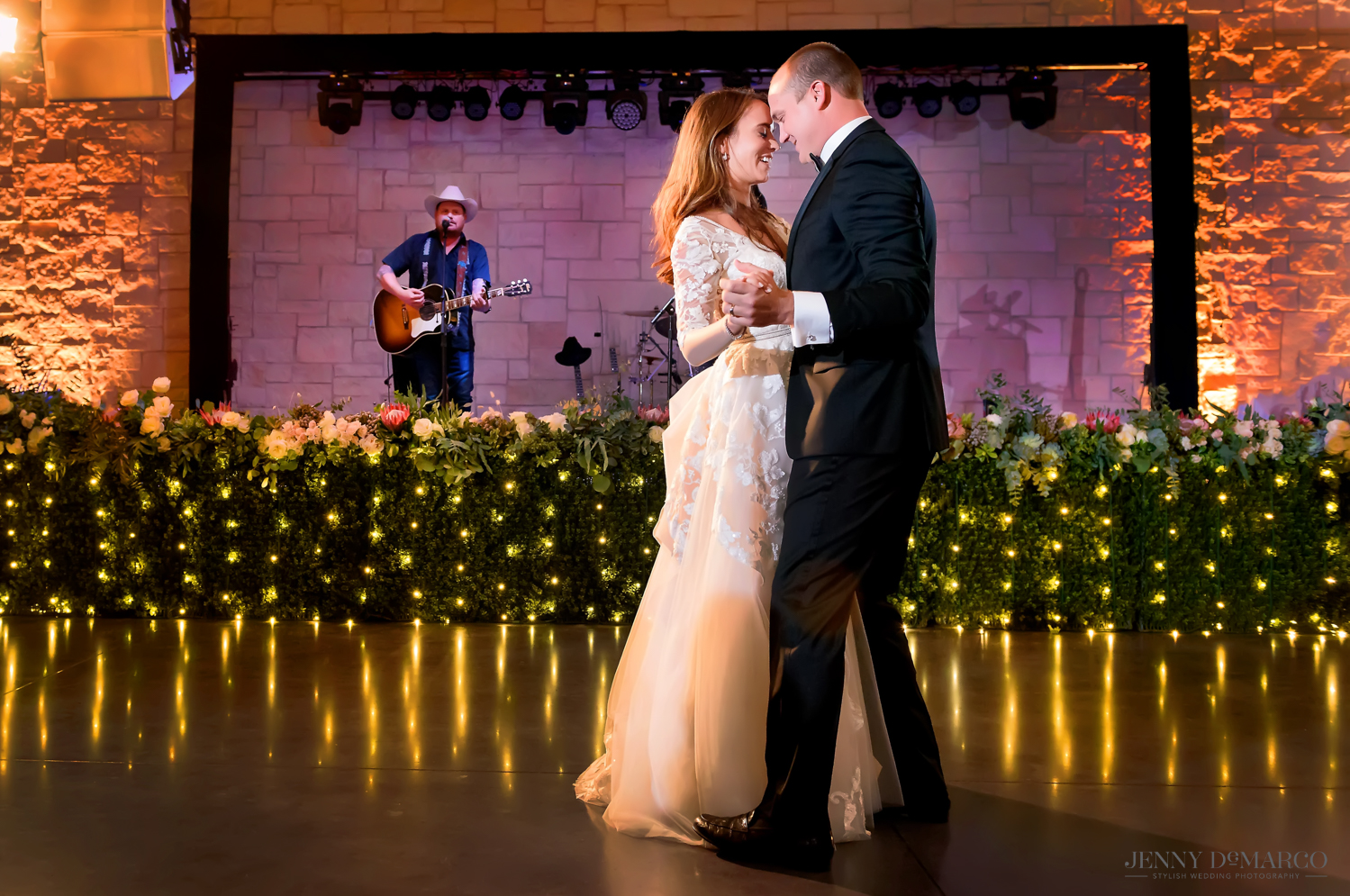 Bride and Groom dance to surprise wedding singer