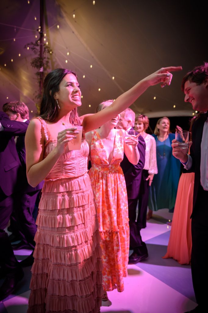 wedding guests dancing