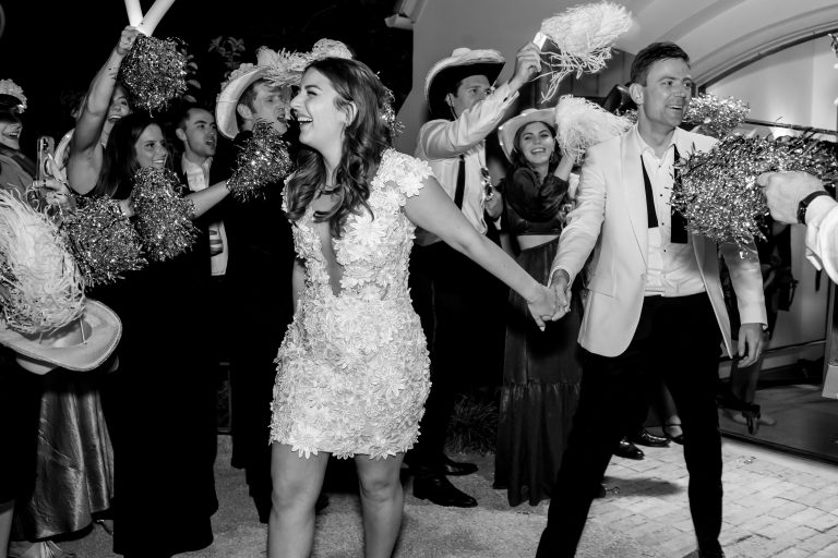 A Luxurious Wedding at the Commodore Perry Estate