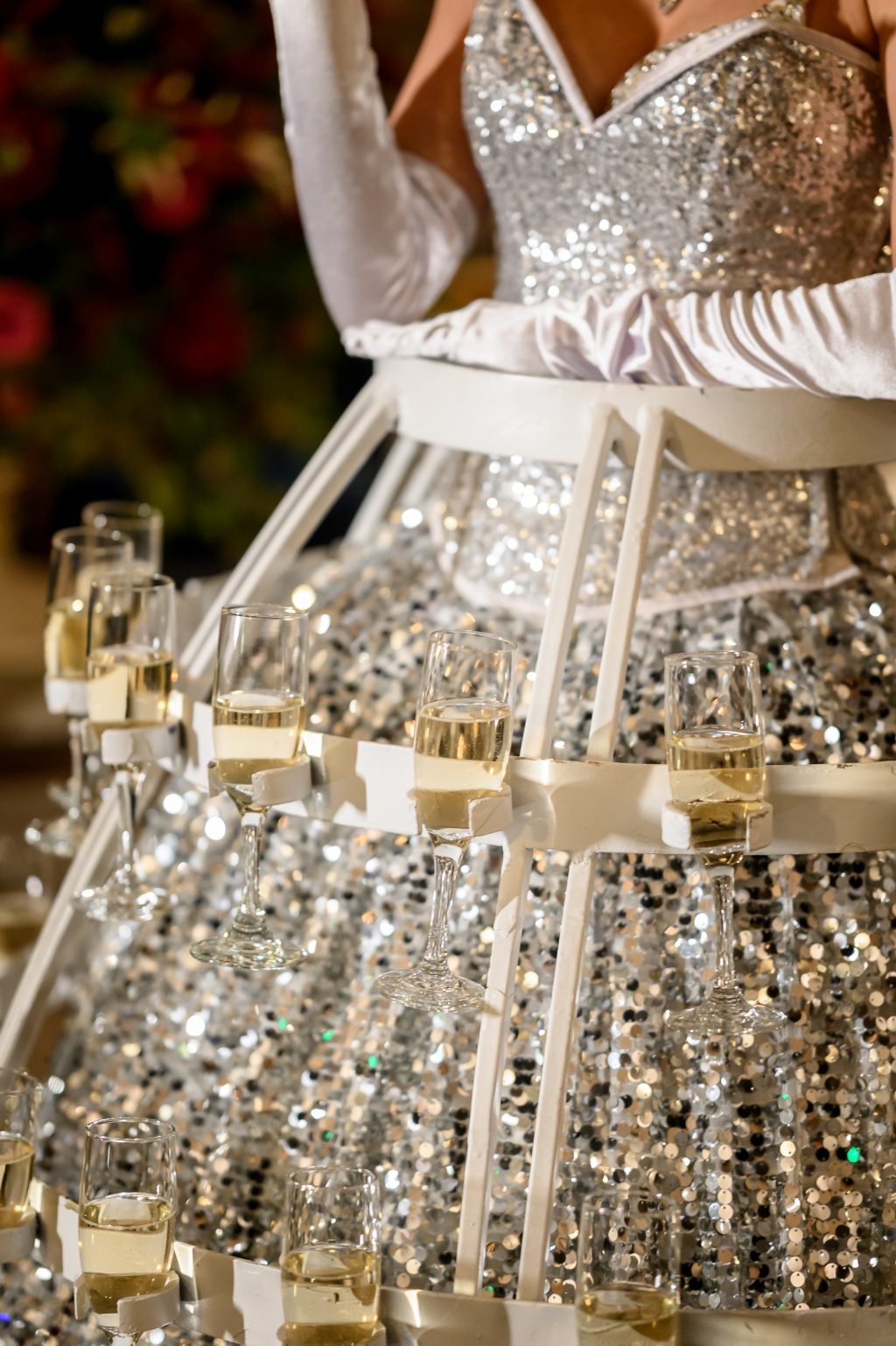Roaming Champagne lady detail