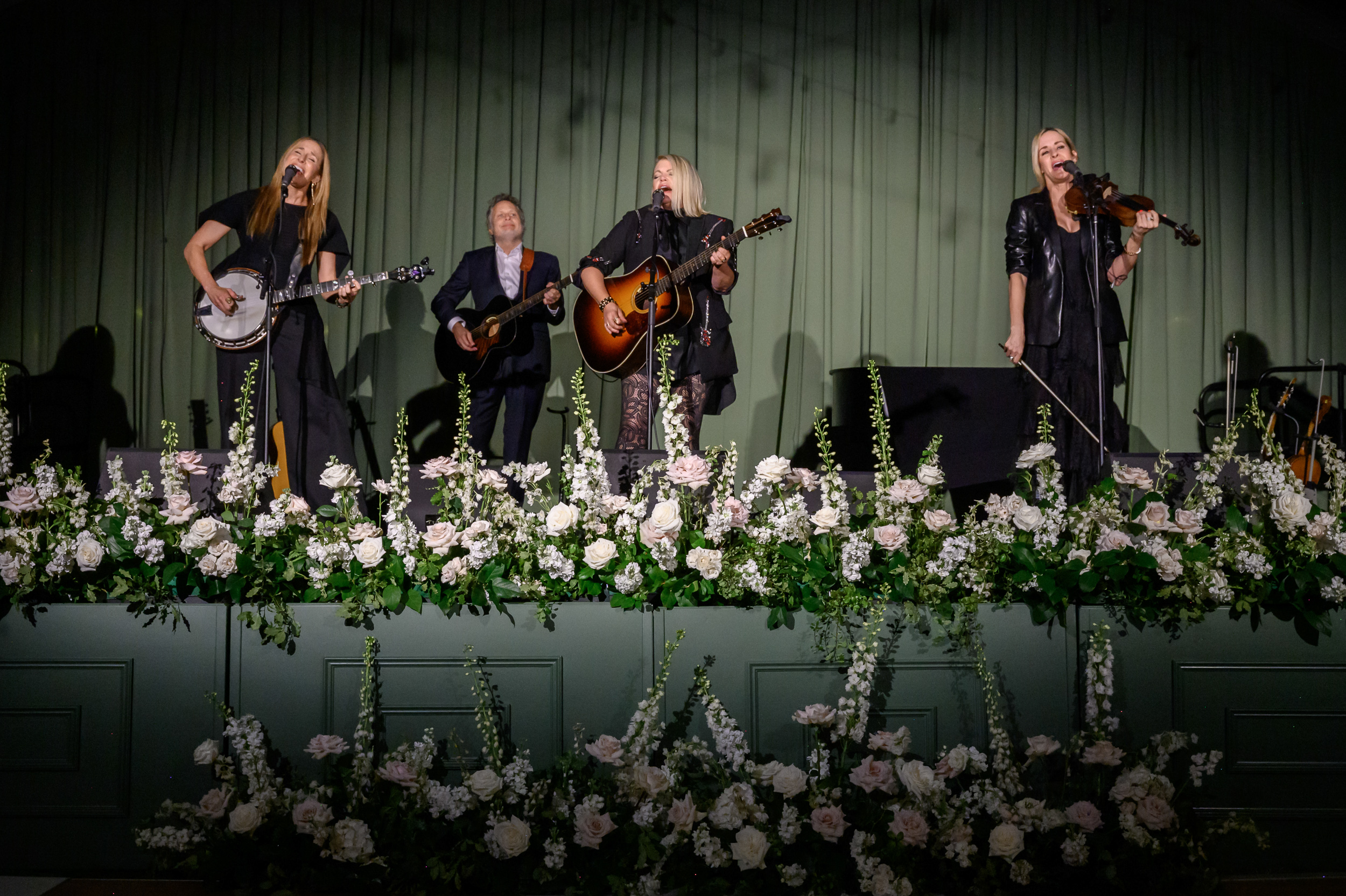 An Intimate Private Residence Wedding with Bryan Adams, The Chicks and Ronnie Wood